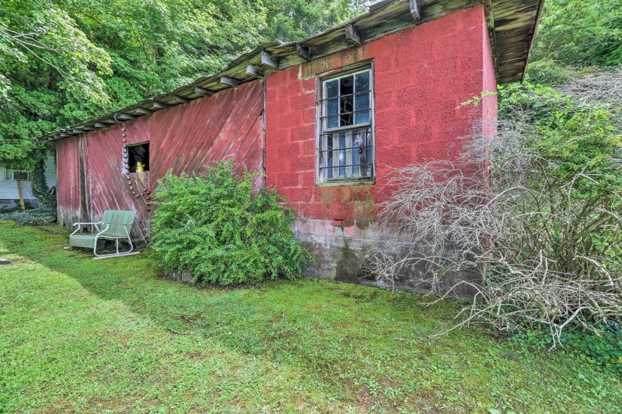Lil Red Hen Cottage In The Boone Area With Hot Tub West Jefferson Dış mekan fotoğraf